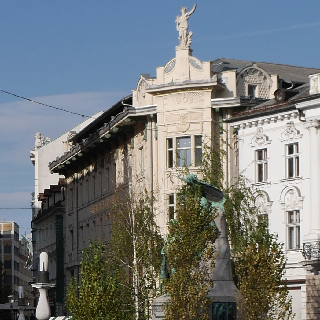 Galerija Emporium Art Nouveau Building
